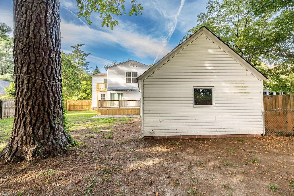 1911 E Bayview Blvd Property Photo 37