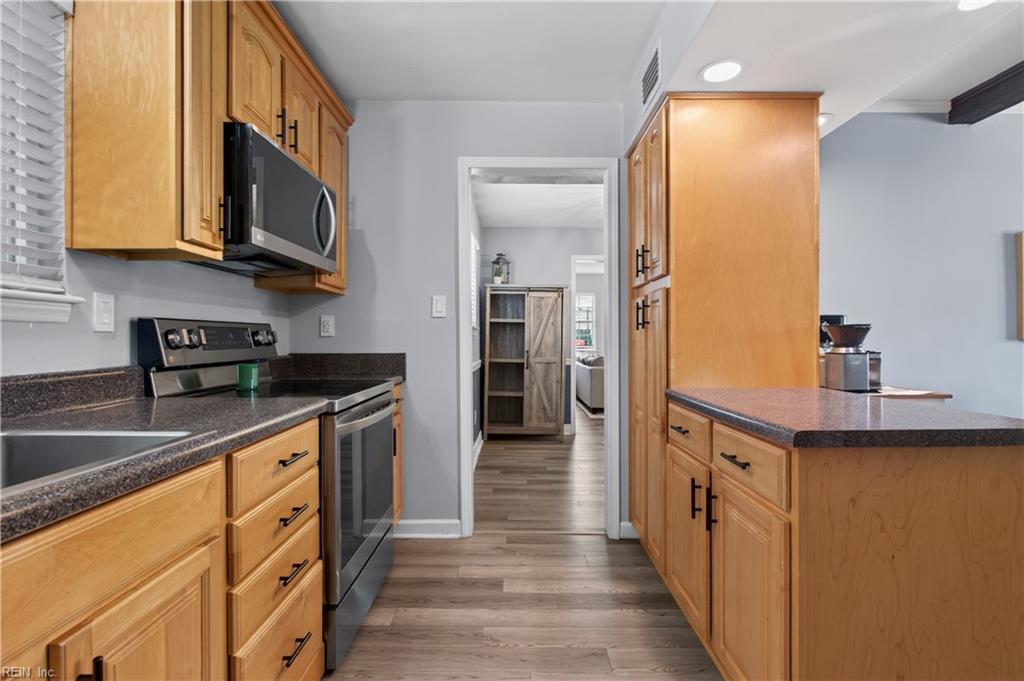 3860 Windsor Gate Rd Property Photo 13