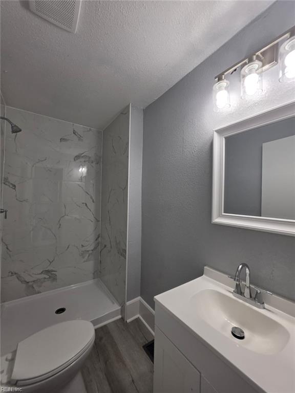 4523 Columbia St Property Photo 7