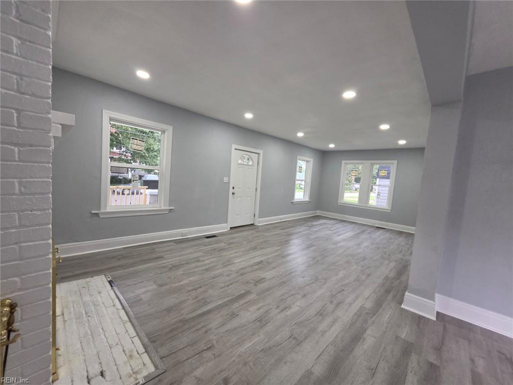 4523 Columbia St Property Photo 10