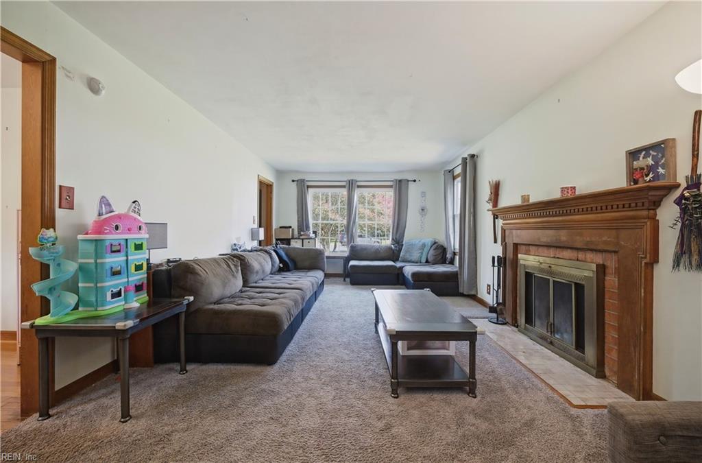 512 Timberneck Ct Property Photo 9