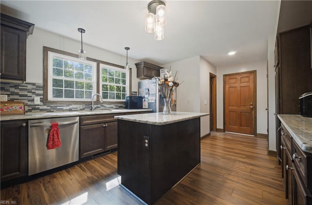 512 Timberneck Ct Property Photo 17