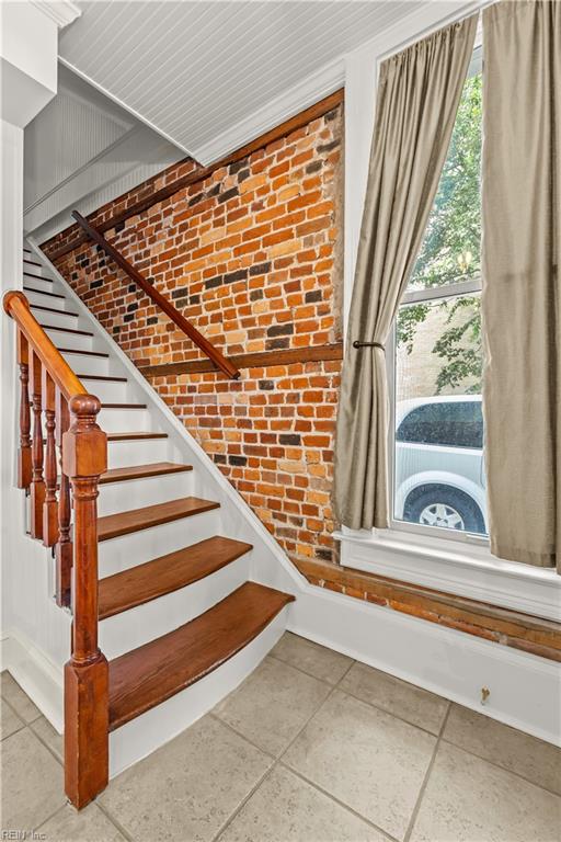 400 Court St Property Photo 5