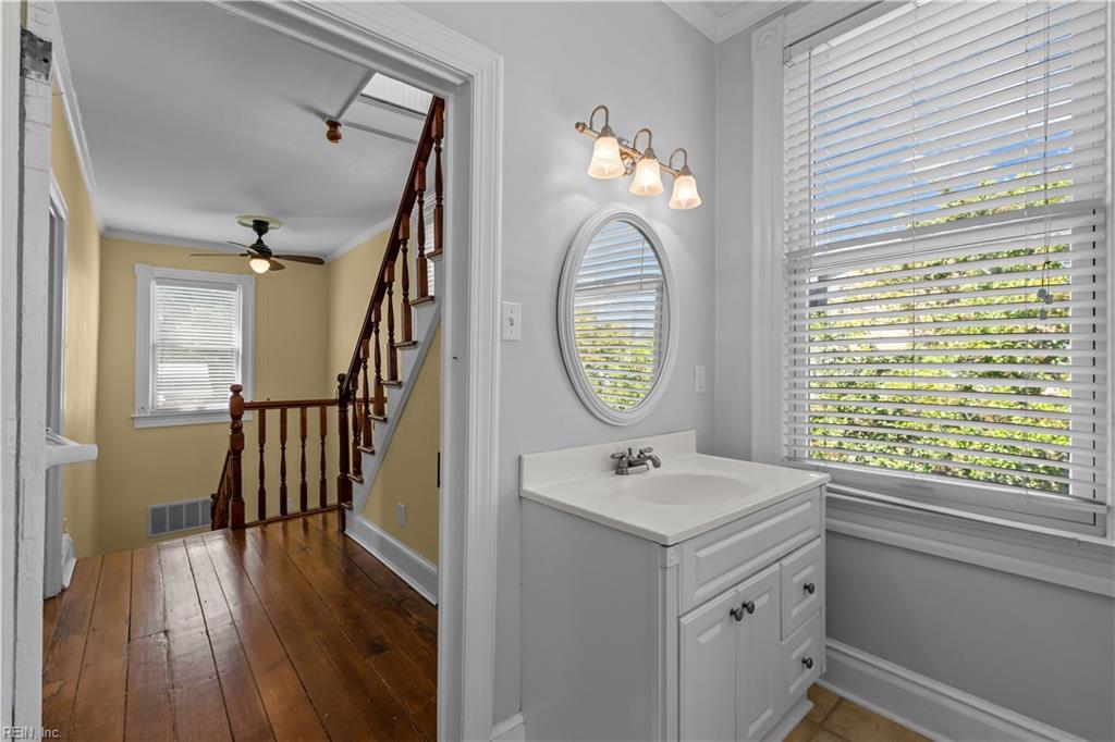 400 Court St Property Photo 29