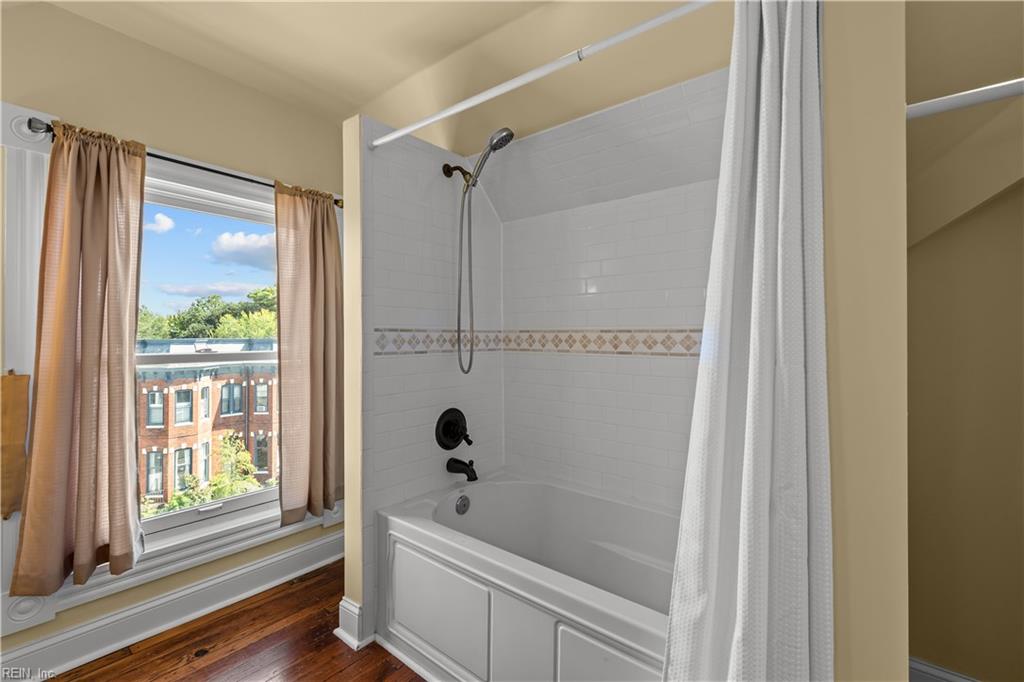 400 Court St Property Photo 33