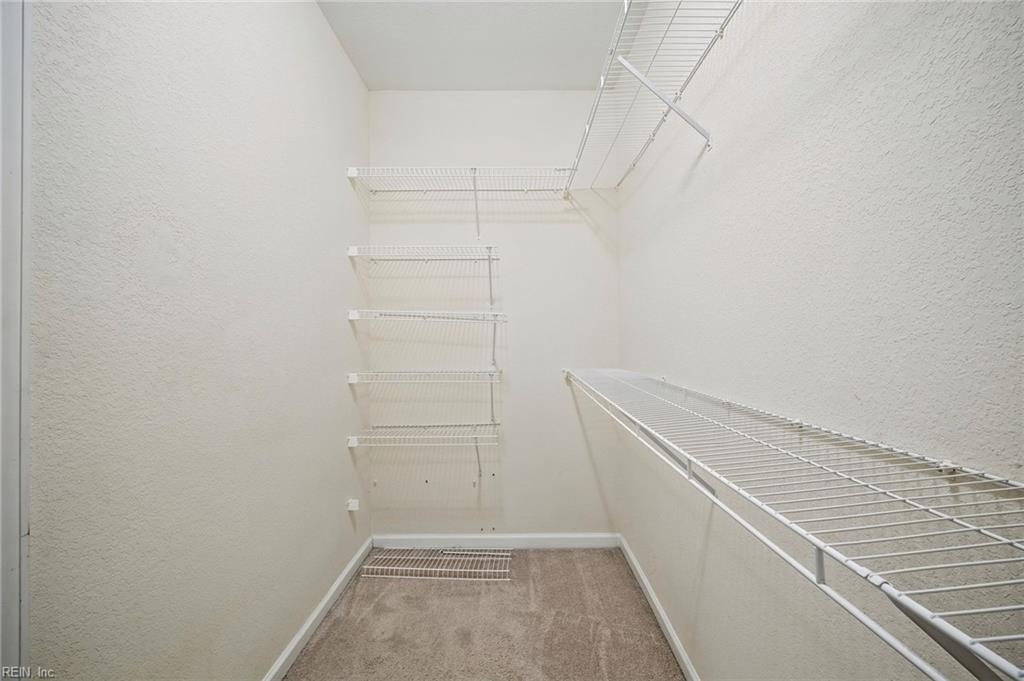 710 W 36th St Property Photo 19