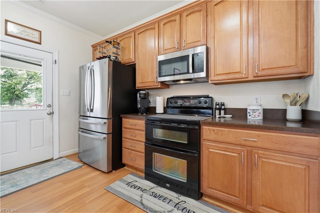 1332 Hazel Ave Property Photo 8