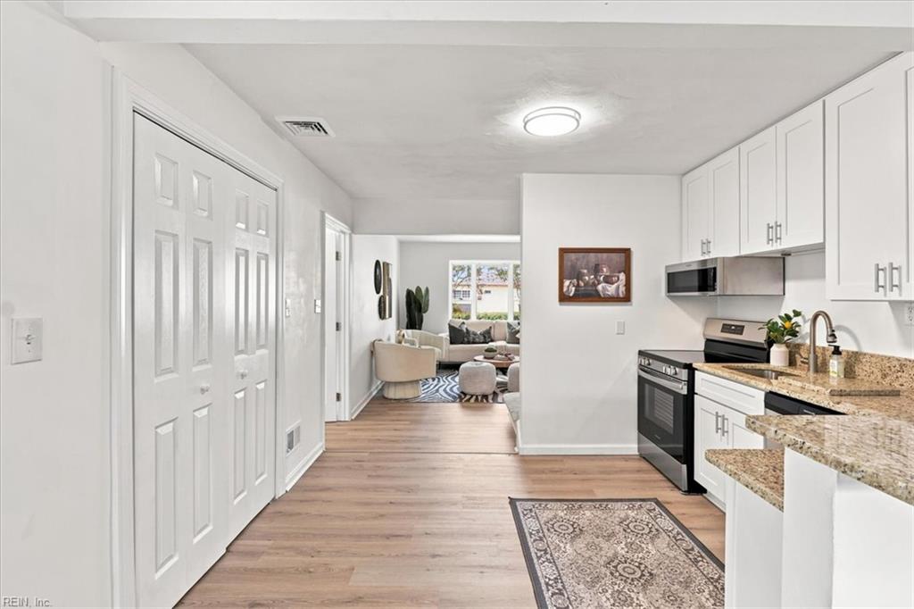 1313 Paul St Property Photo 16