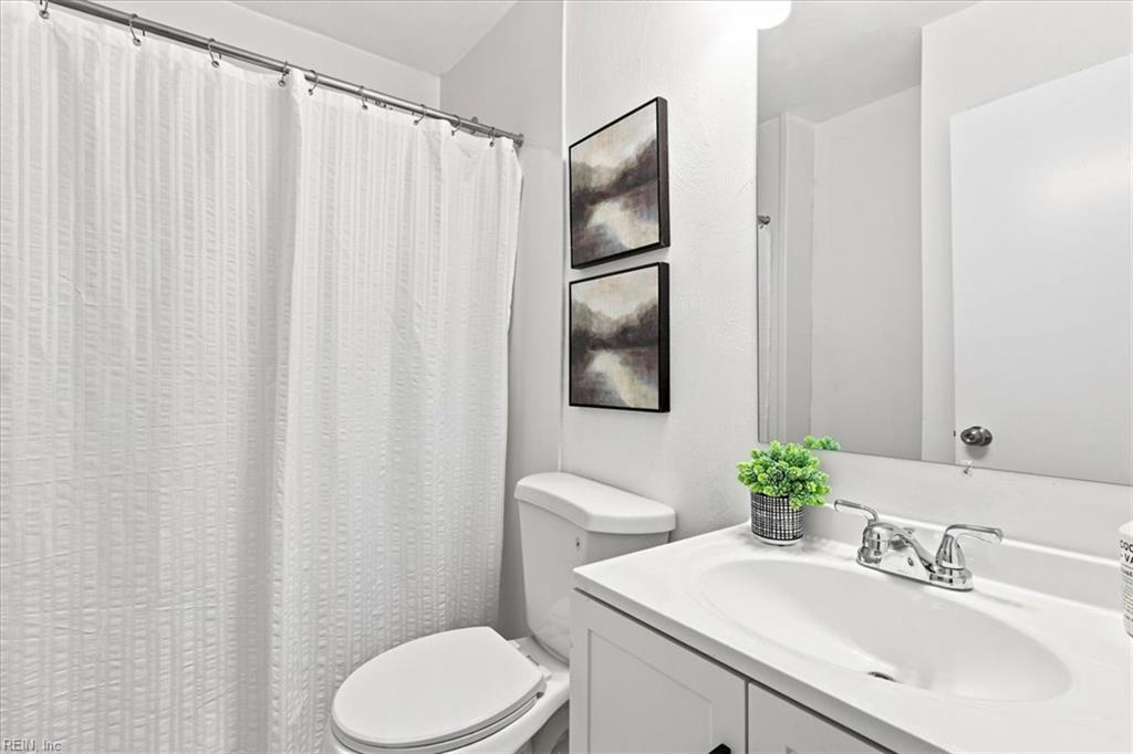 1313 Paul St Property Photo 26