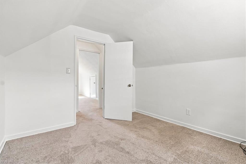 1313 Paul St Property Photo 28
