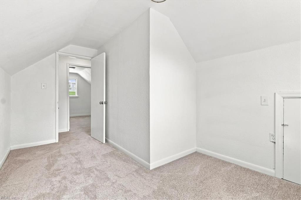 1313 Paul St Property Photo 30