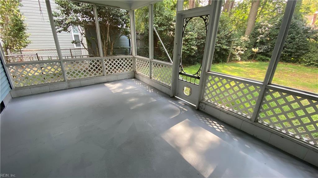 1313 Paul St Property Photo 32
