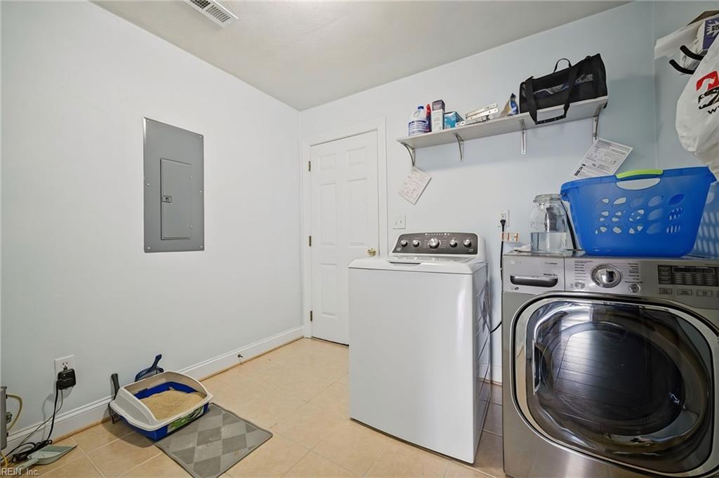 9545 20th Bay St Property Photo 37