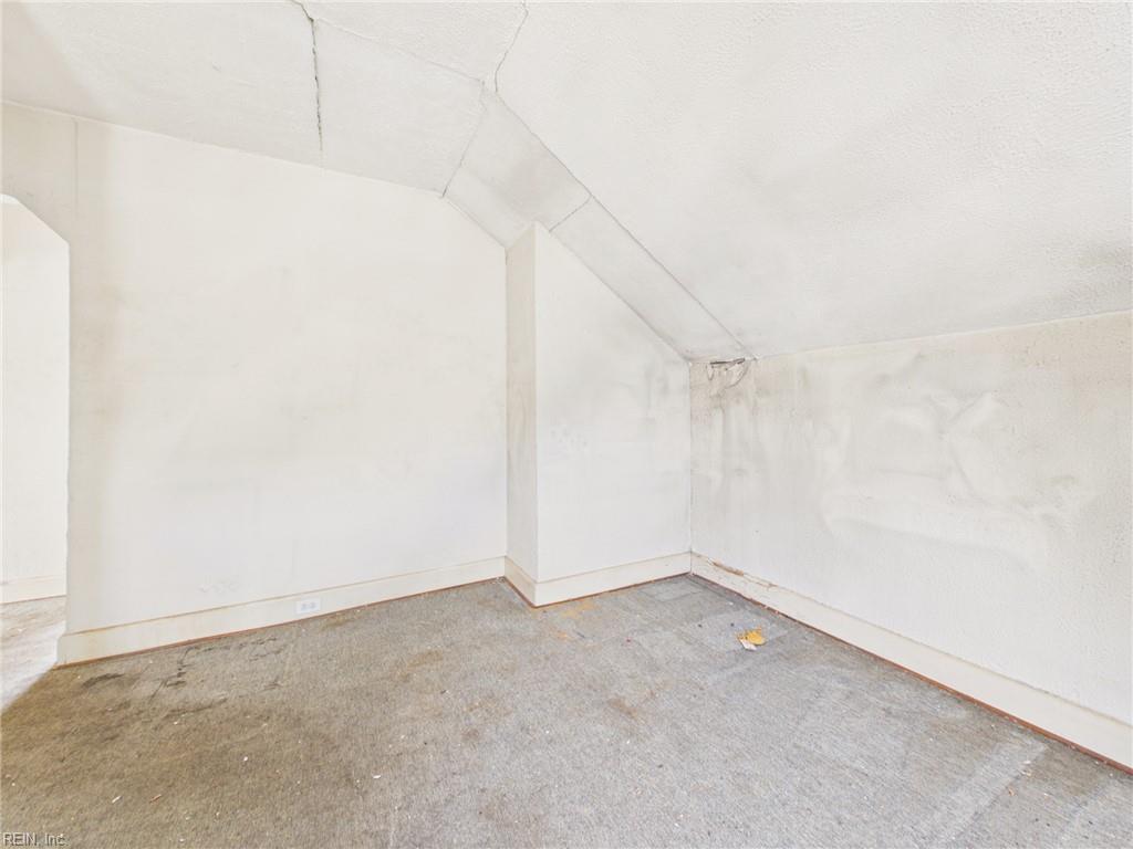 534 Virginia Ave Property Photo 22
