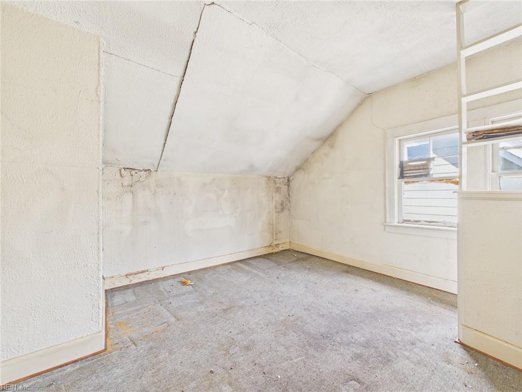 534 Virginia Ave Property Photo 24