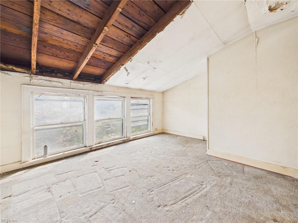 534 Virginia Ave Property Photo 36
