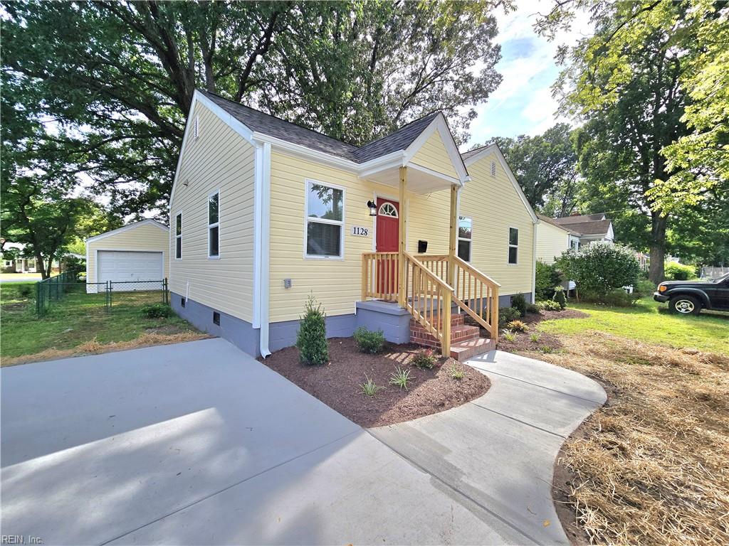 1128 Wright AVE Property Photo 1