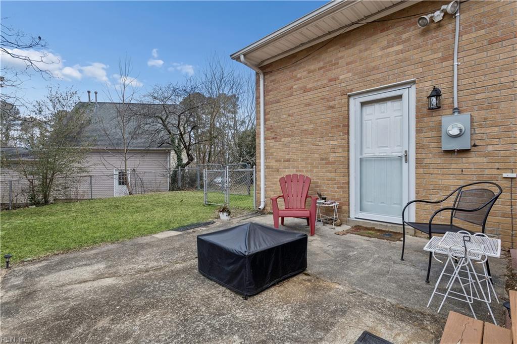 118 Winston Dr Property Photo 27