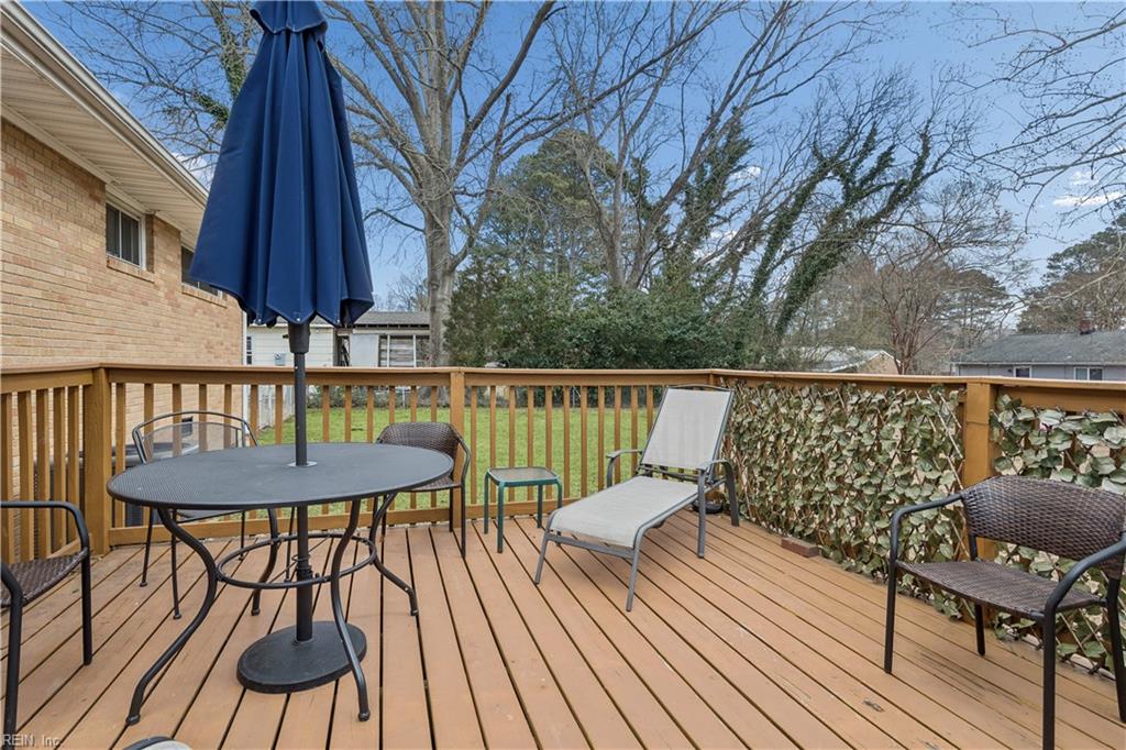 118 Winston Dr Property Photo 29