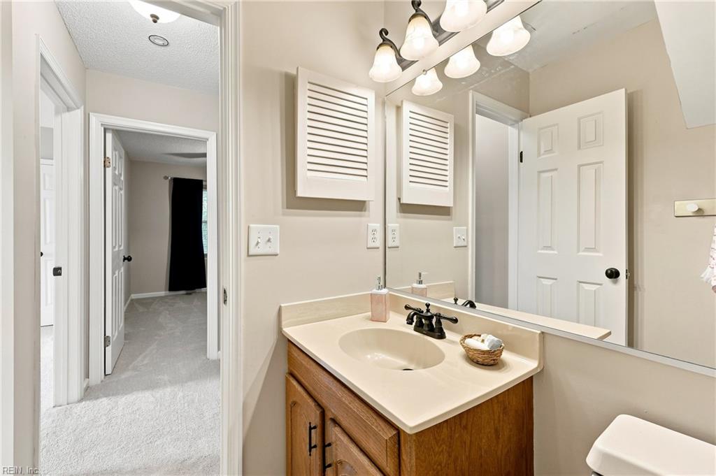 2009 Thoroughbred Dr Property Photo 41