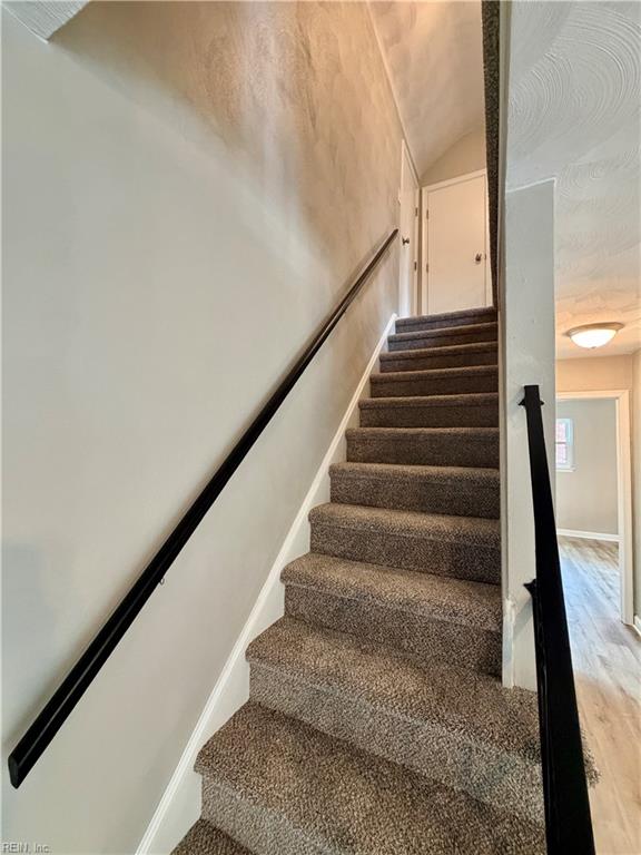 1772 Kingsway Rd Property Photo 15