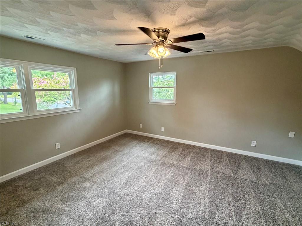 1772 Kingsway Rd Property Photo 17