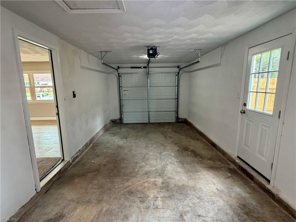 1772 Kingsway Rd Property Photo 23