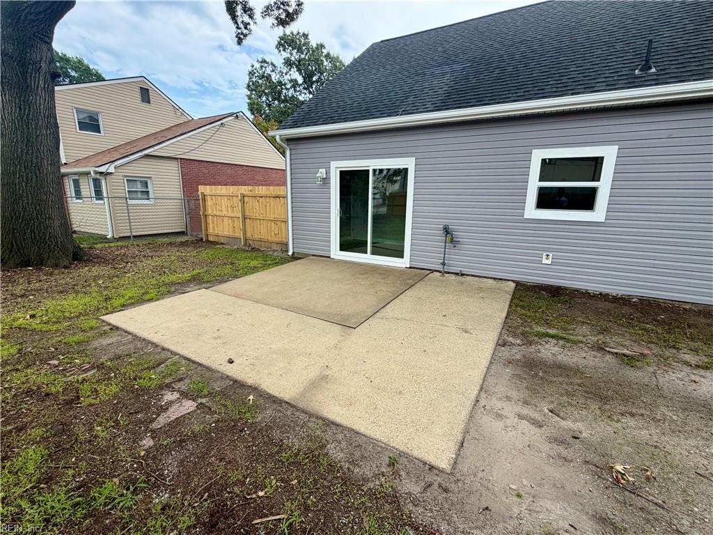 1772 Kingsway Rd Property Photo 27