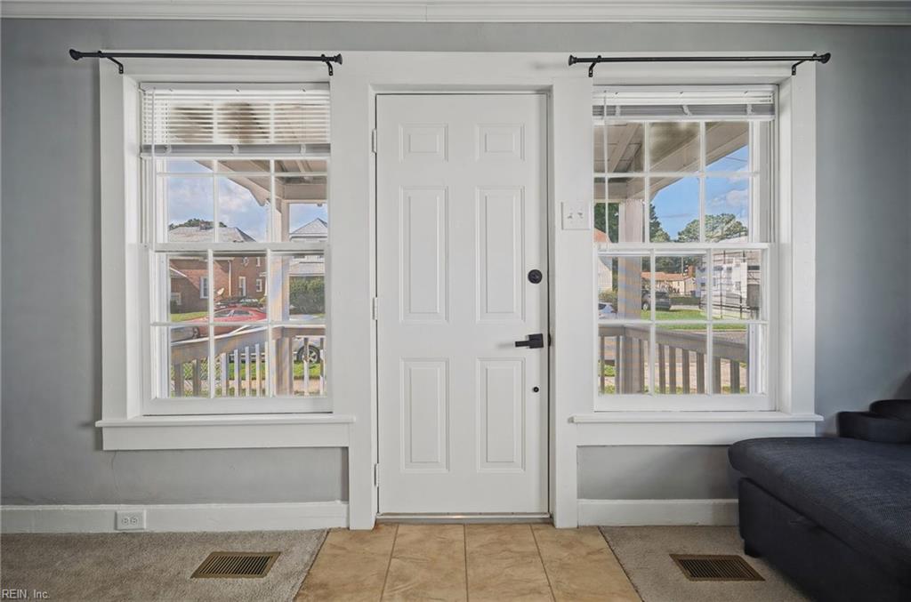 54 Hobson St Property Photo 4