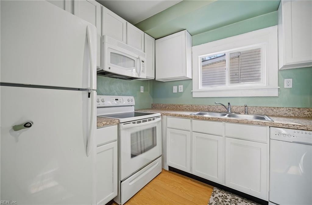 54 Hobson St Property Photo 9