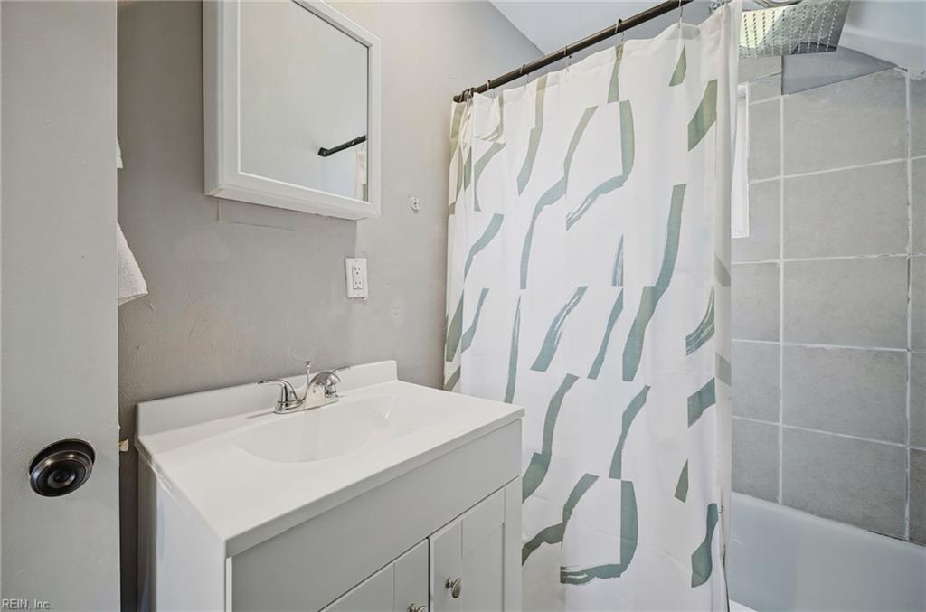 54 Hobson St Property Photo 13