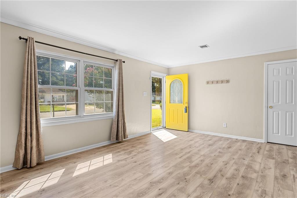 3604 Starlighter Dr Property Photo 3