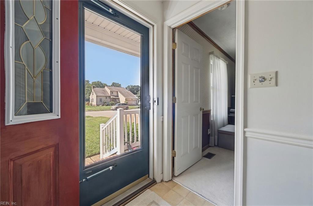 211 Woodburn Dr Property Photo 4