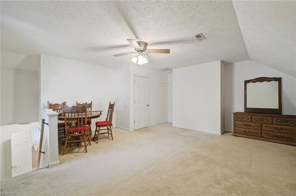 211 Woodburn Dr Property Photo 10
