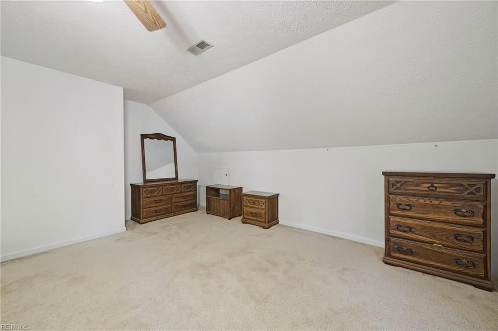 211 Woodburn Dr Property Photo 11
