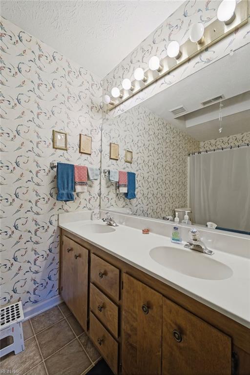 211 Woodburn Dr Property Photo 30
