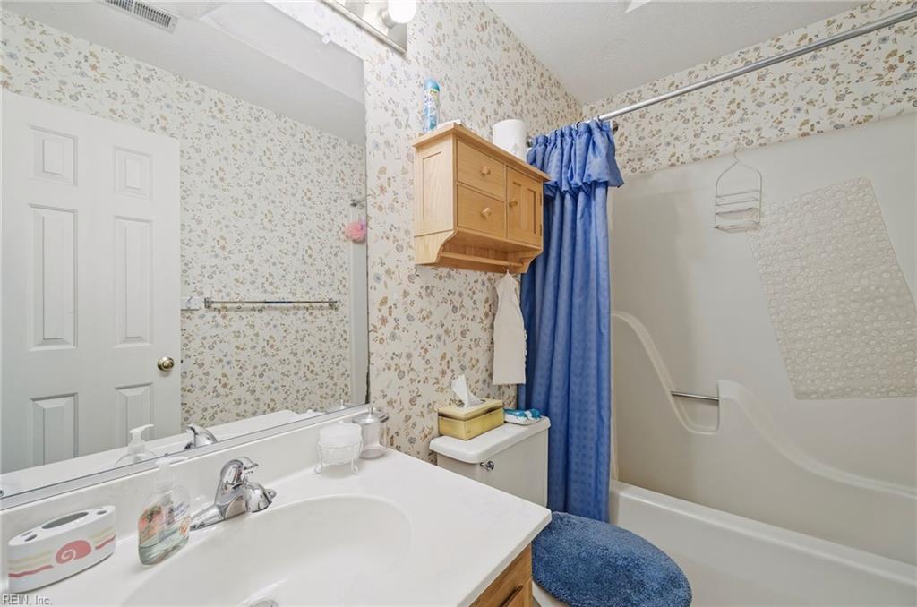 211 Woodburn Dr Property Photo 31