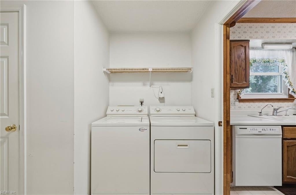 211 Woodburn Dr Property Photo 33