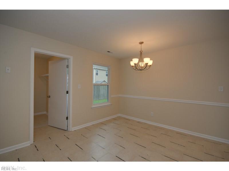 5212 Kennebeck Ave Property Photo 5