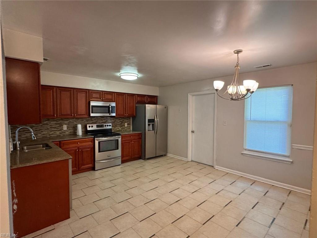 5212 Kennebeck Ave Property Photo 7