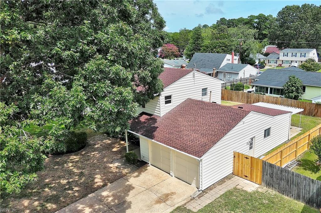 452 E Plantation Rd Property Photo 4