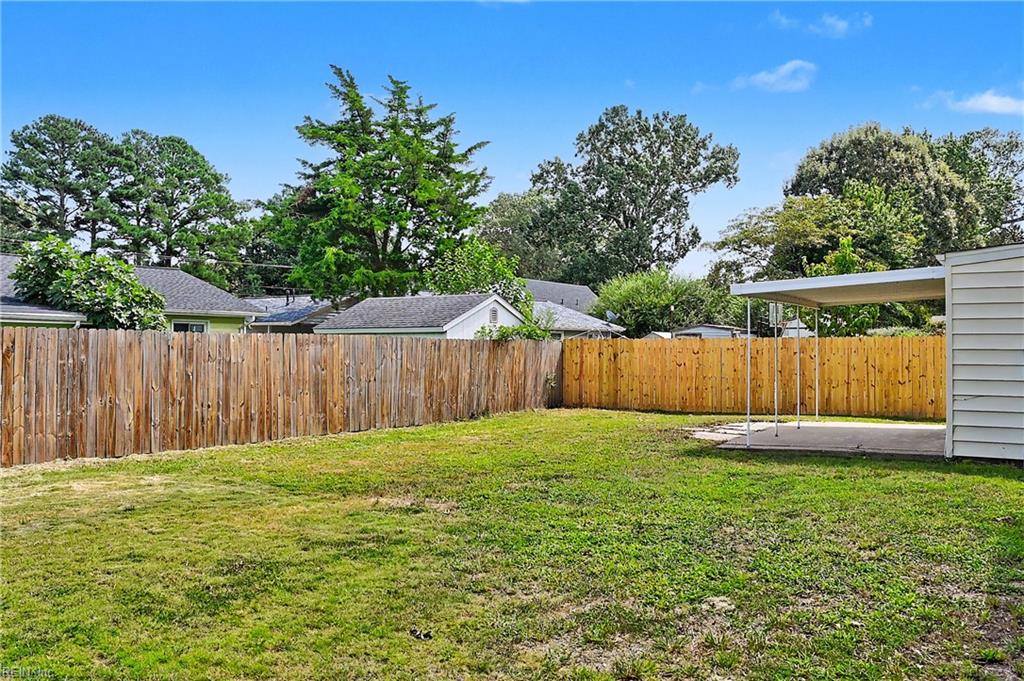 452 E Plantation Rd Property Photo 8