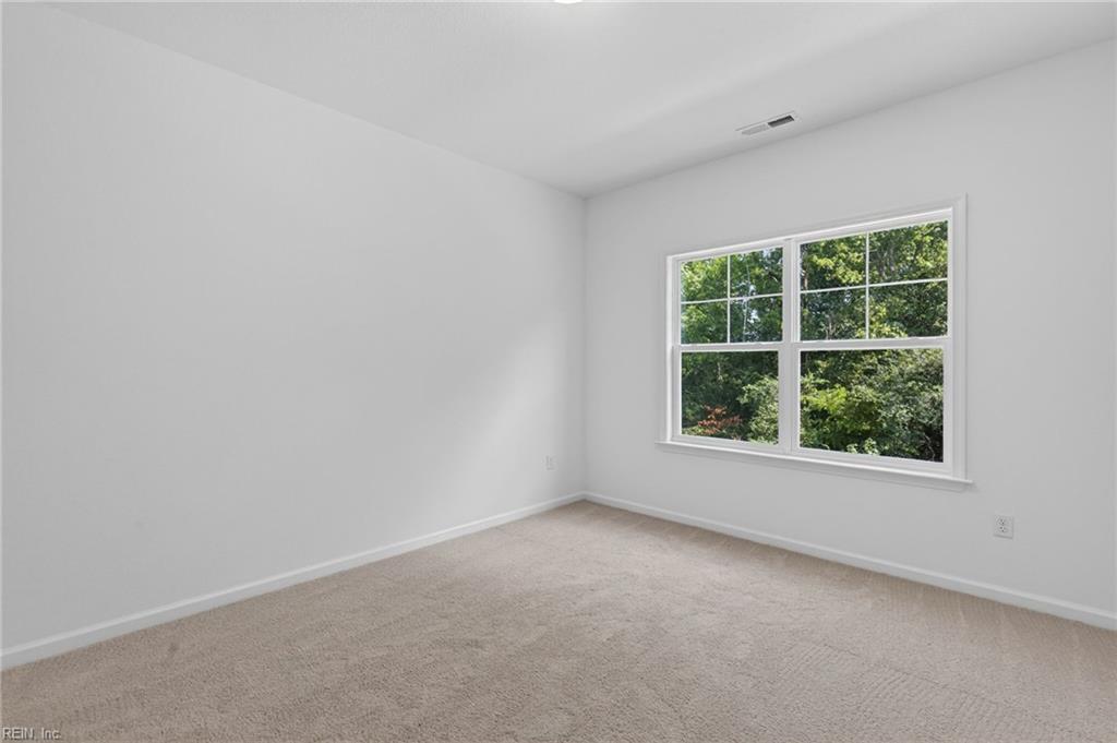2044 Mango St Property Photo 13