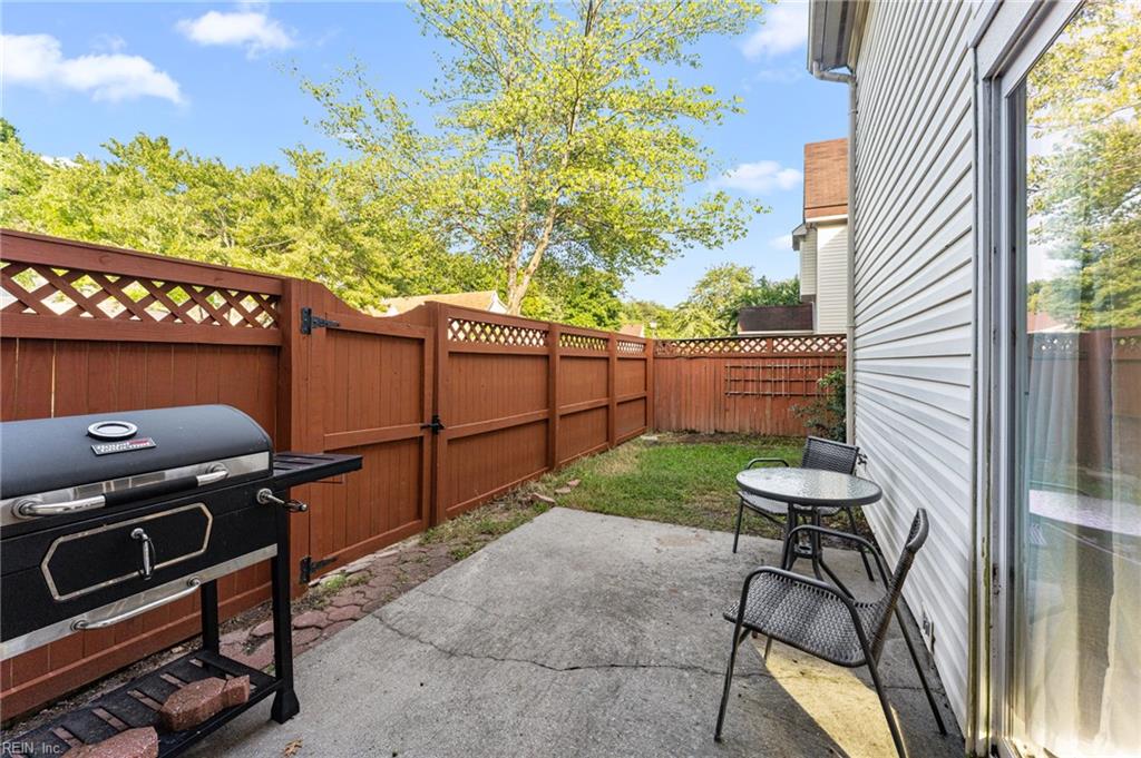 141 Post Oak Rd Property Photo 31