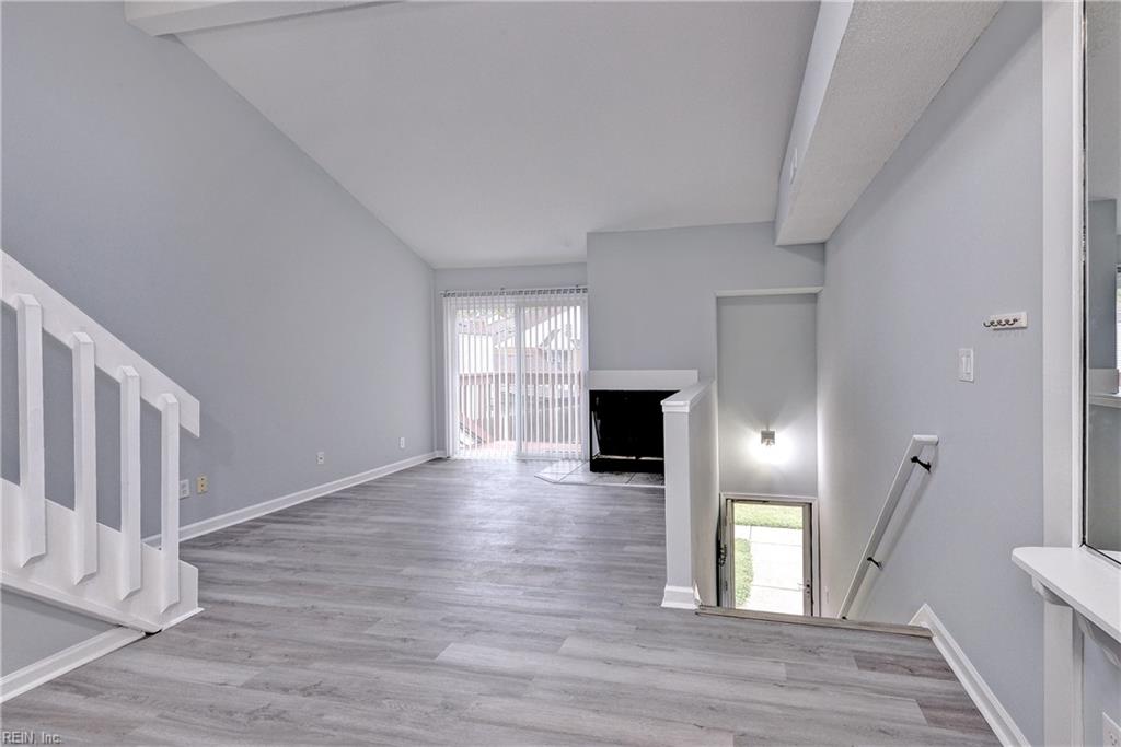 209 Quarter Trl Property Photo 3