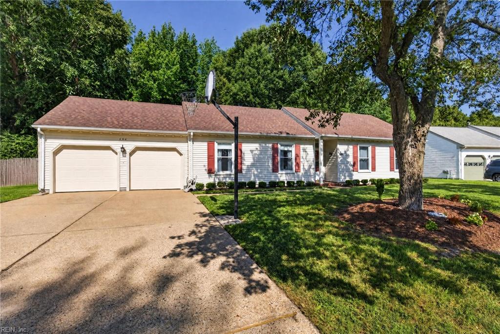 404 Creekwood Dr Property Photo 2