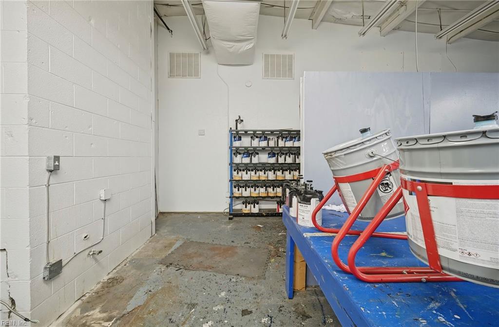164 S Saratoga St Property Photo 25