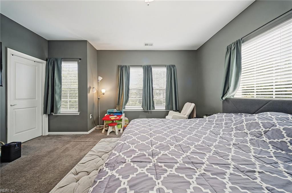 1561 Rollesby Way Property Photo 32