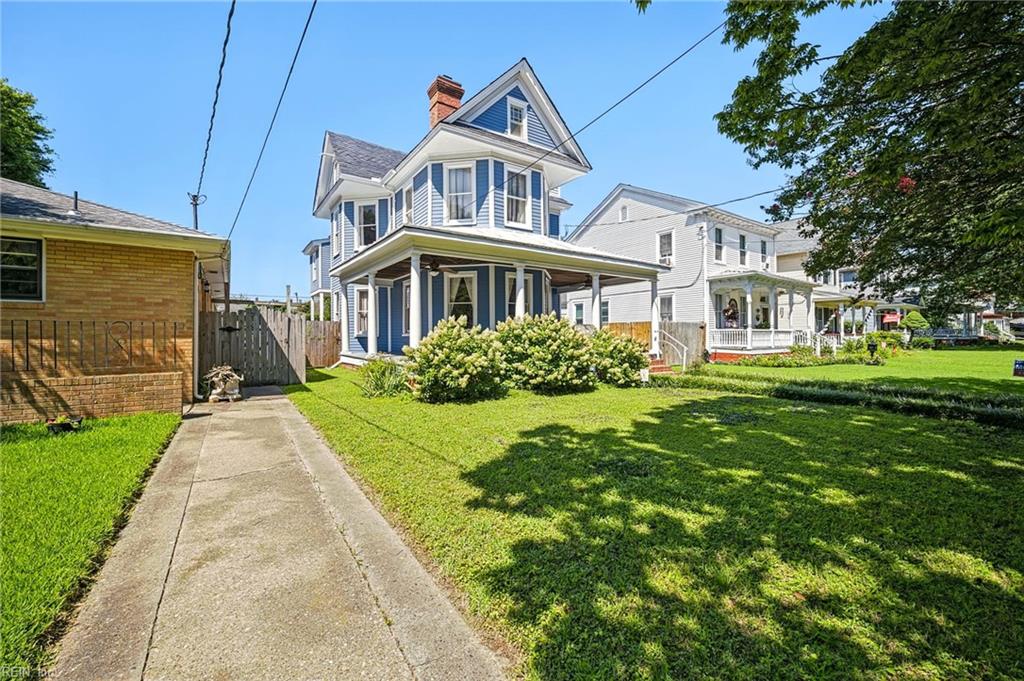 158 Broad ST Property Photo 1
