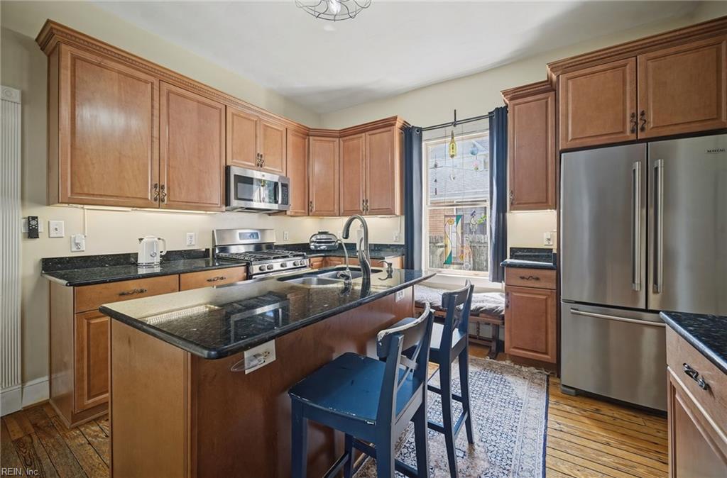 158 Broad St Property Photo 13